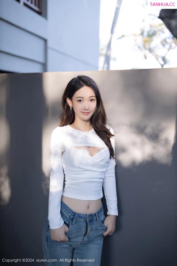 唐安琪  [XiuRen]高清写真图 2024.03.18 No.8250 唐安琪 美腿性感第2张图片
